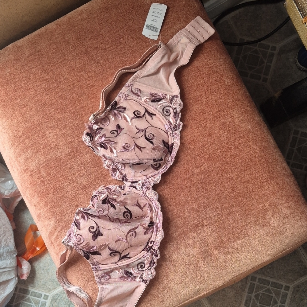 Soma Pink Lace Bra Intimates Sleepwear